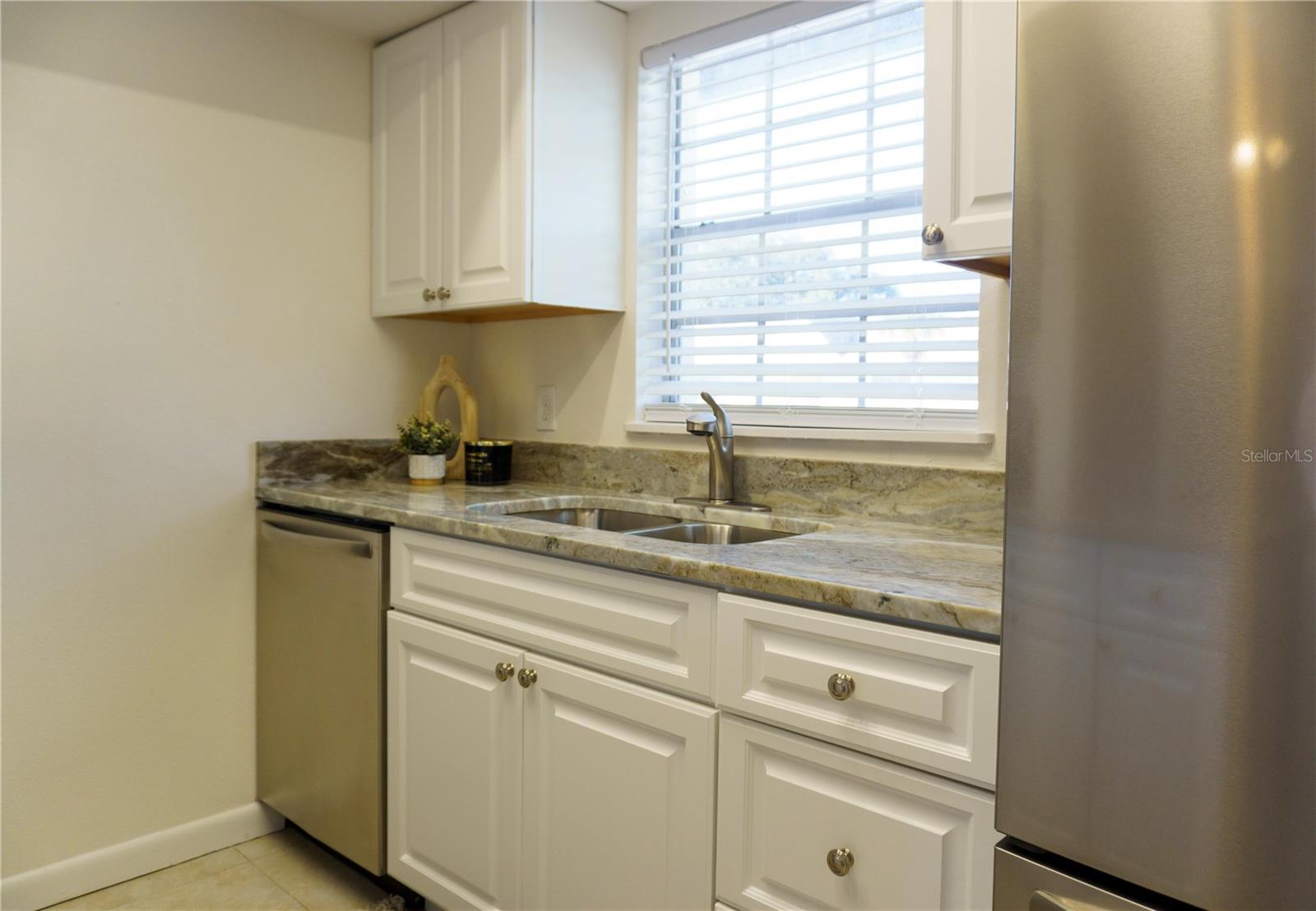 4725 Avon Court, FL