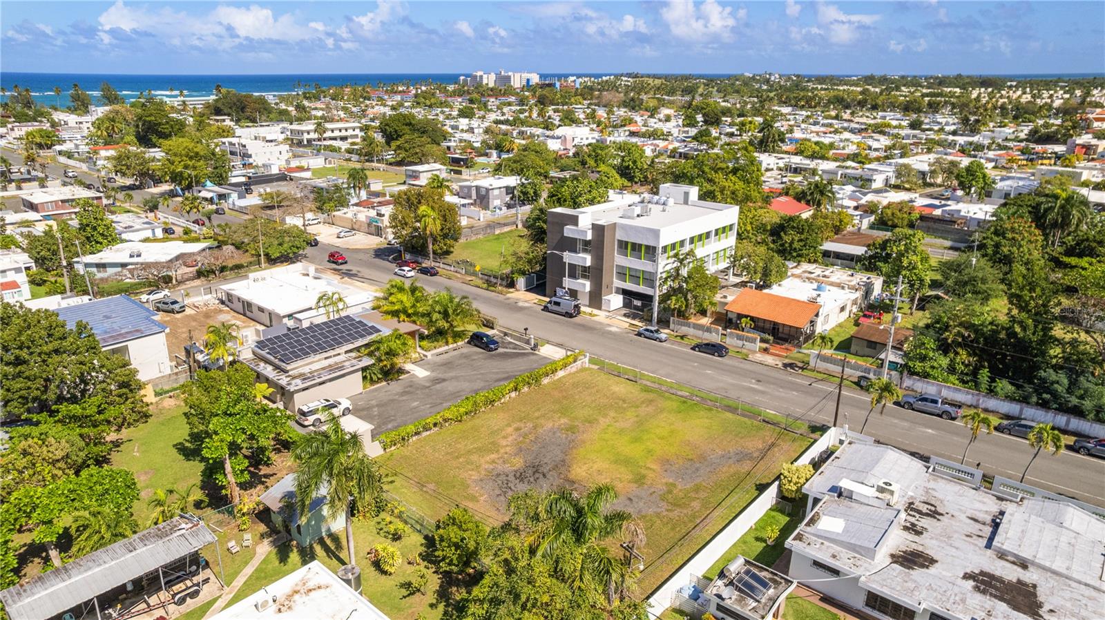 D 77 Calle C, PR