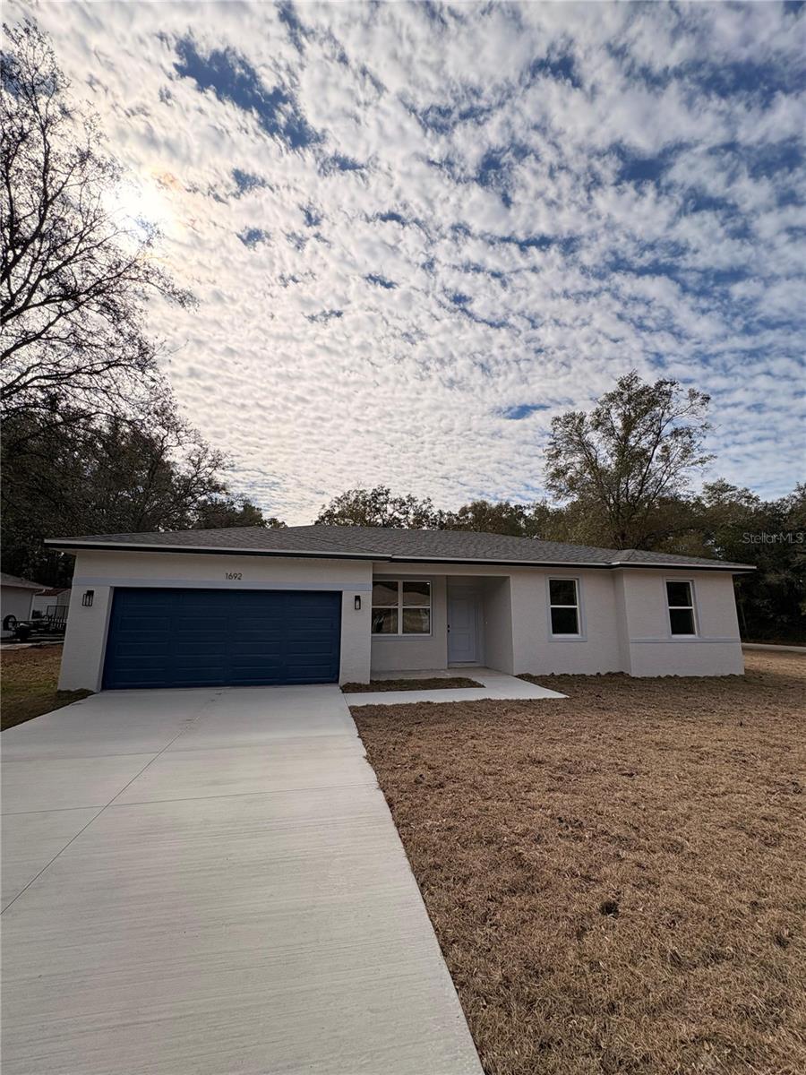 1850 W Hialeah Dr, FL