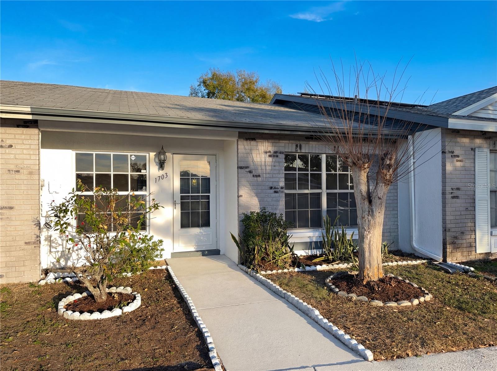 1703 Oak Branch Court, FL