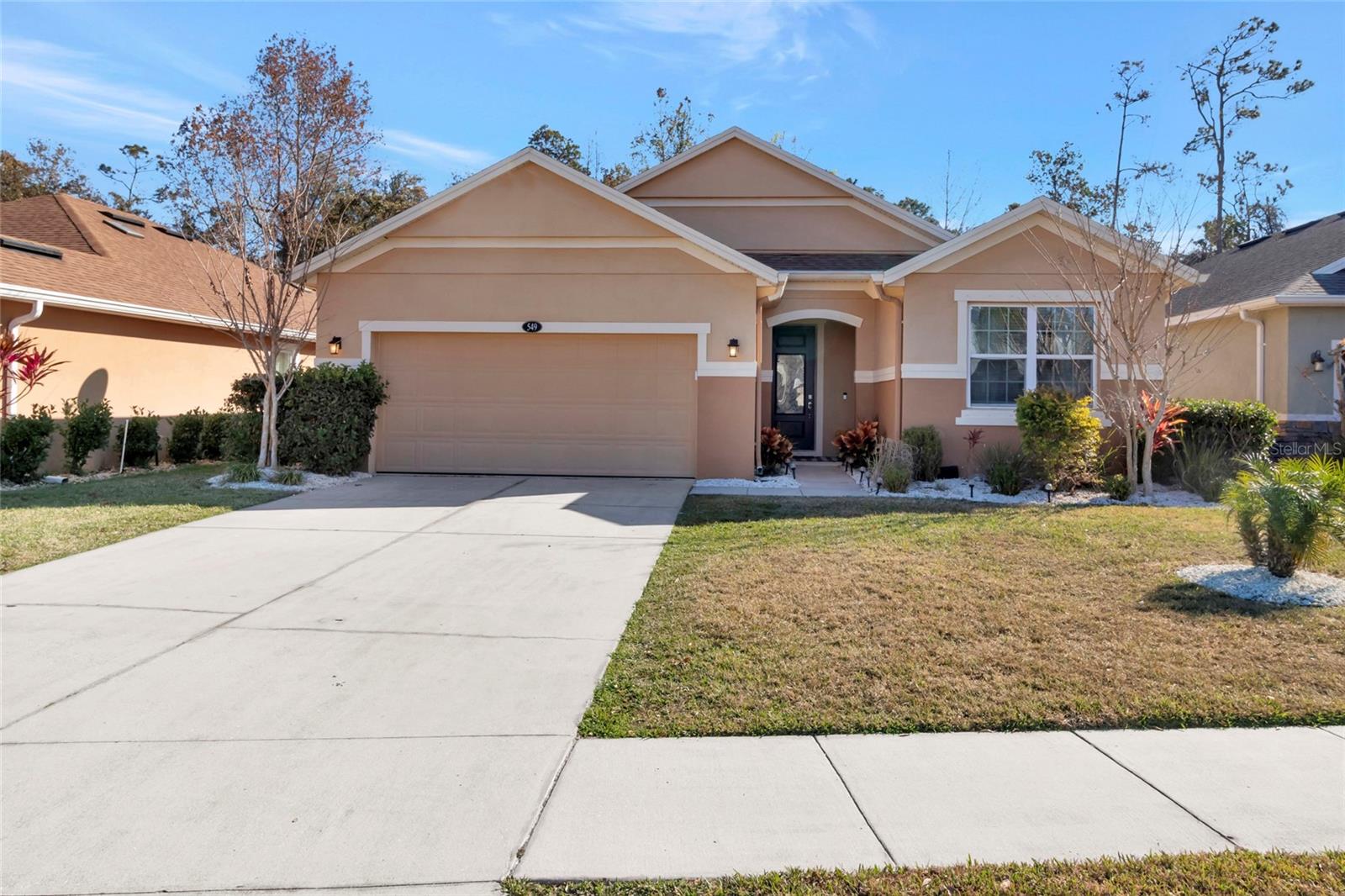 549 Champion Ridge Dr, FL