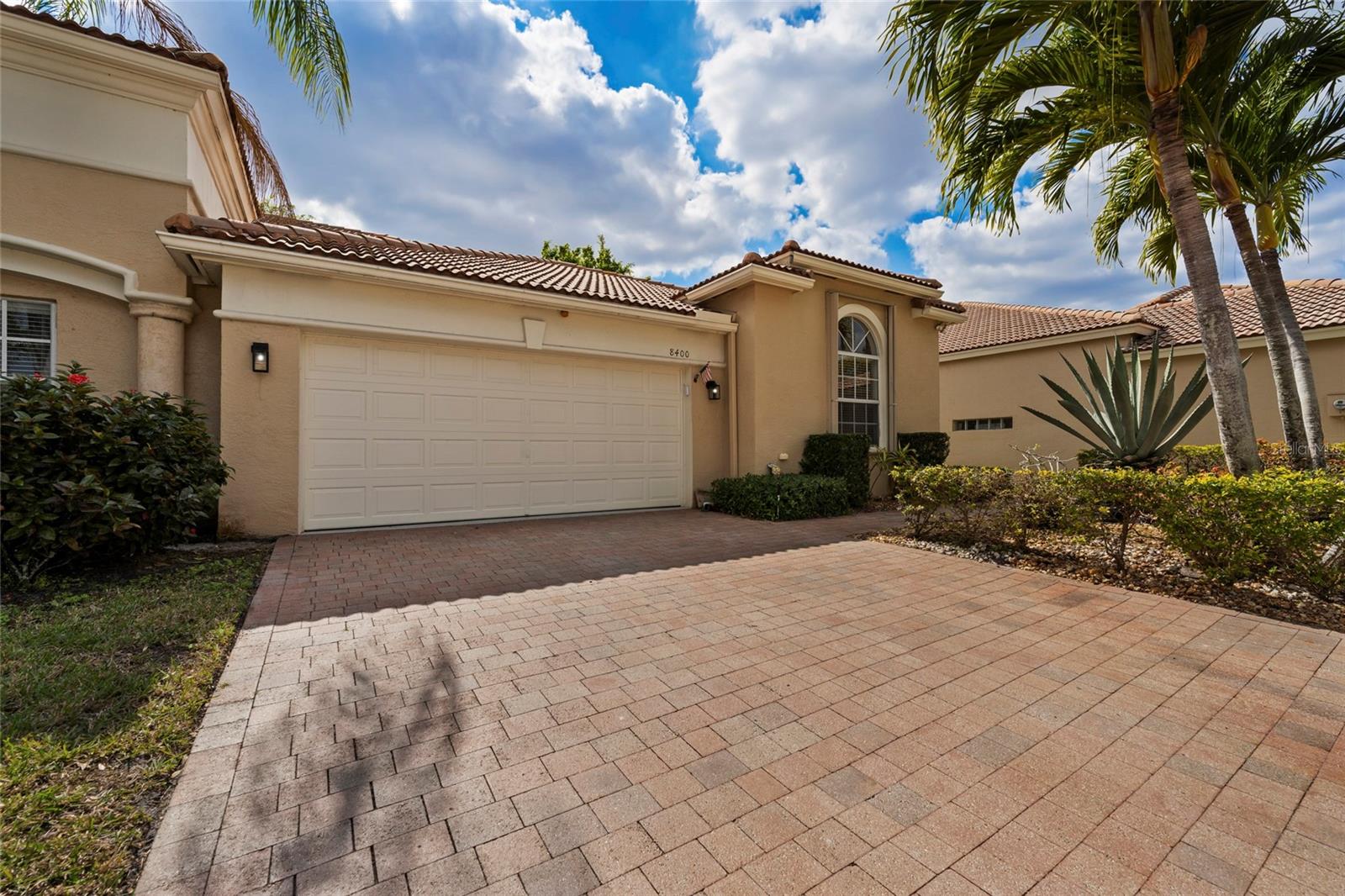 8400 Nicholls Pt, FL