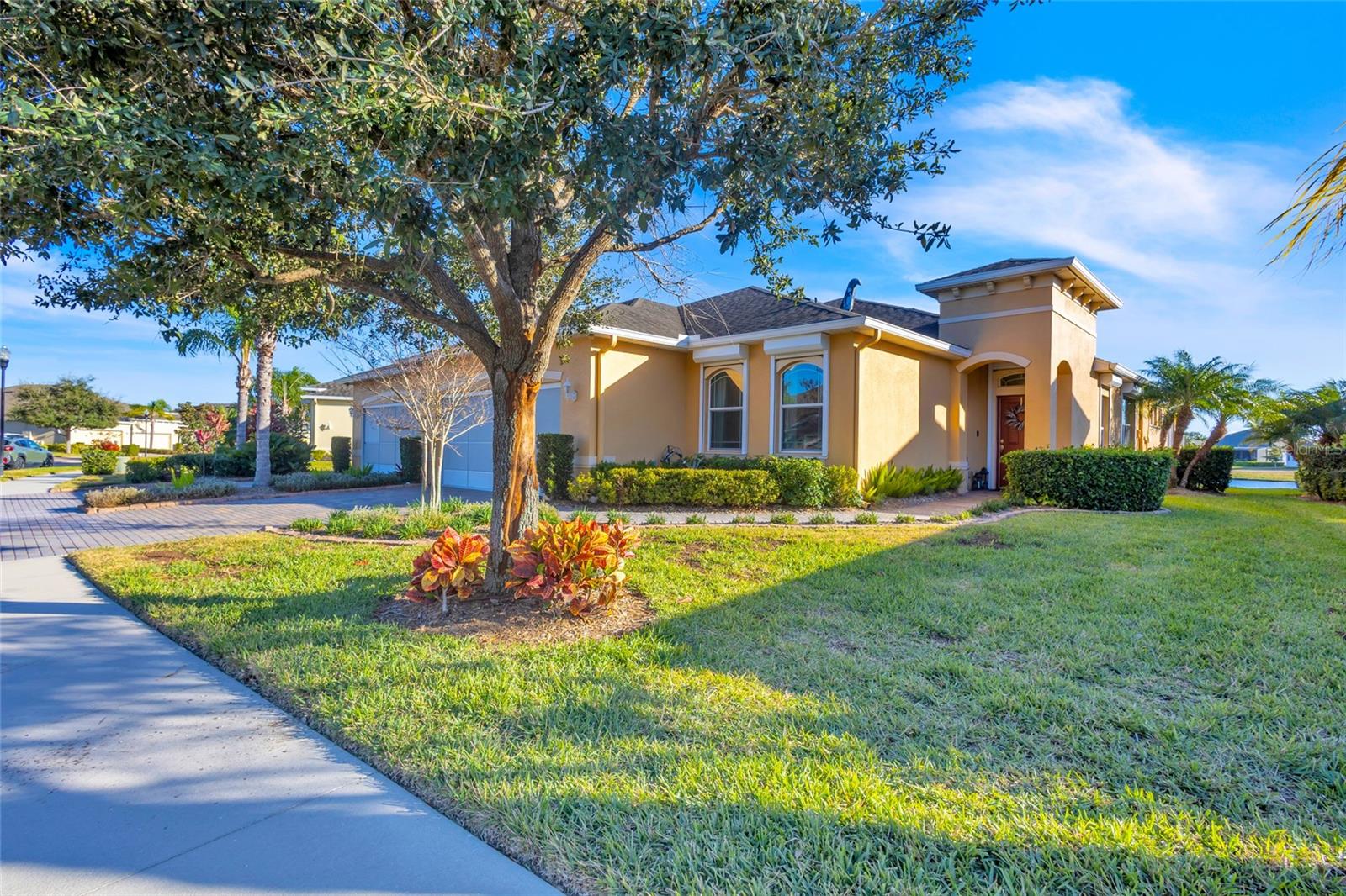 633 Chipper Drive, FL