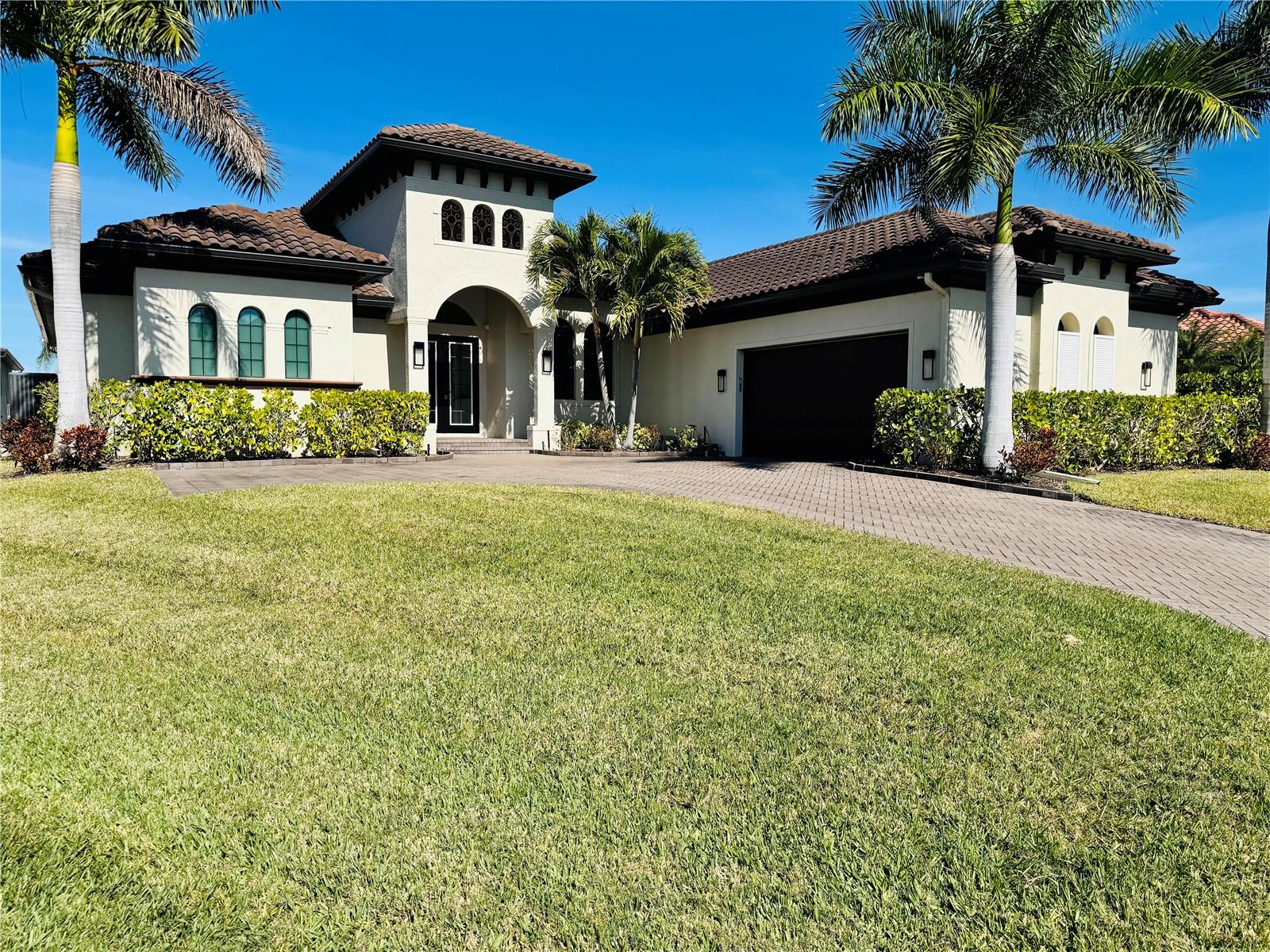 8533 Lake Circle, FL