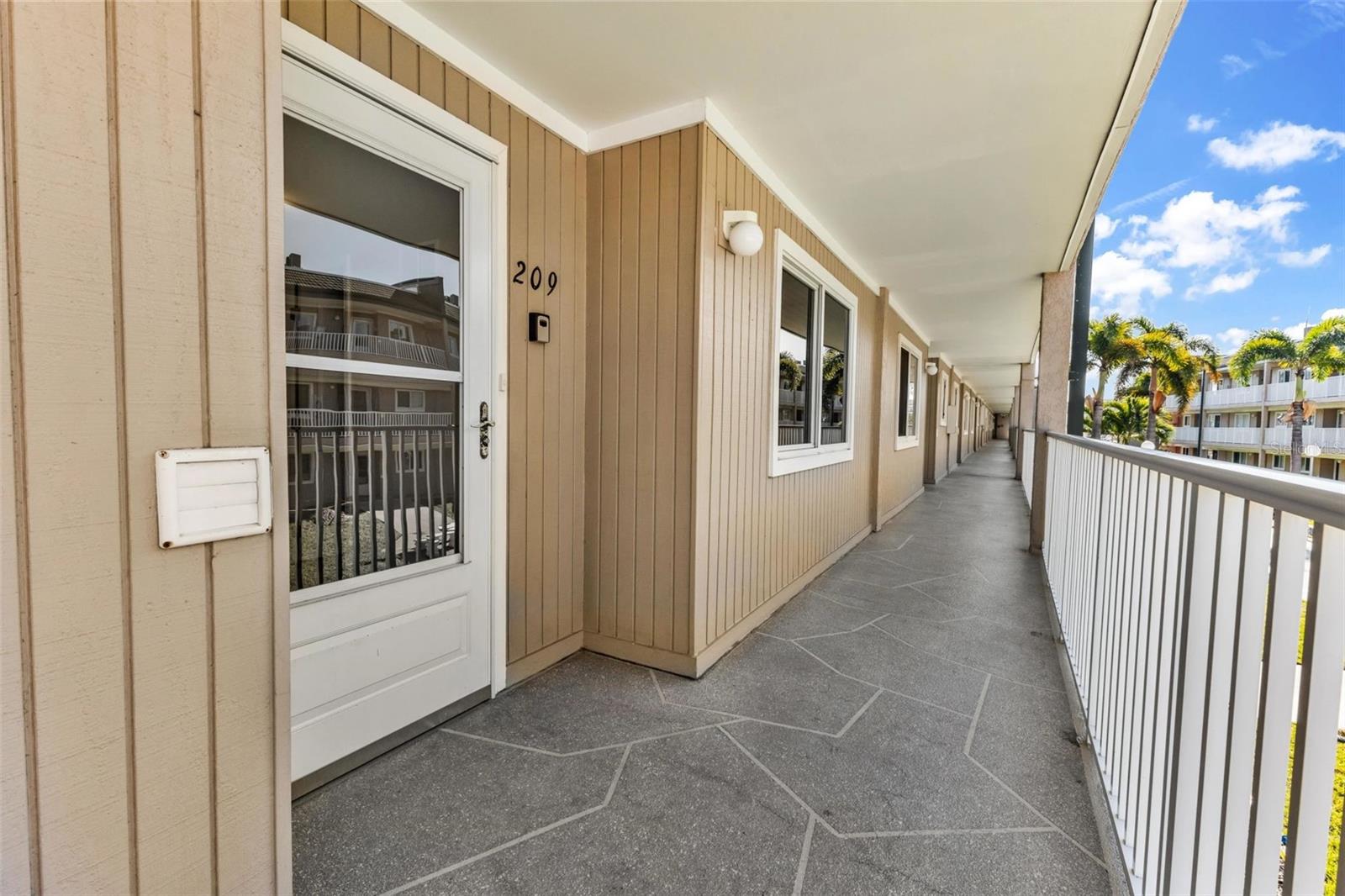 150 Harborside Avenue, FL