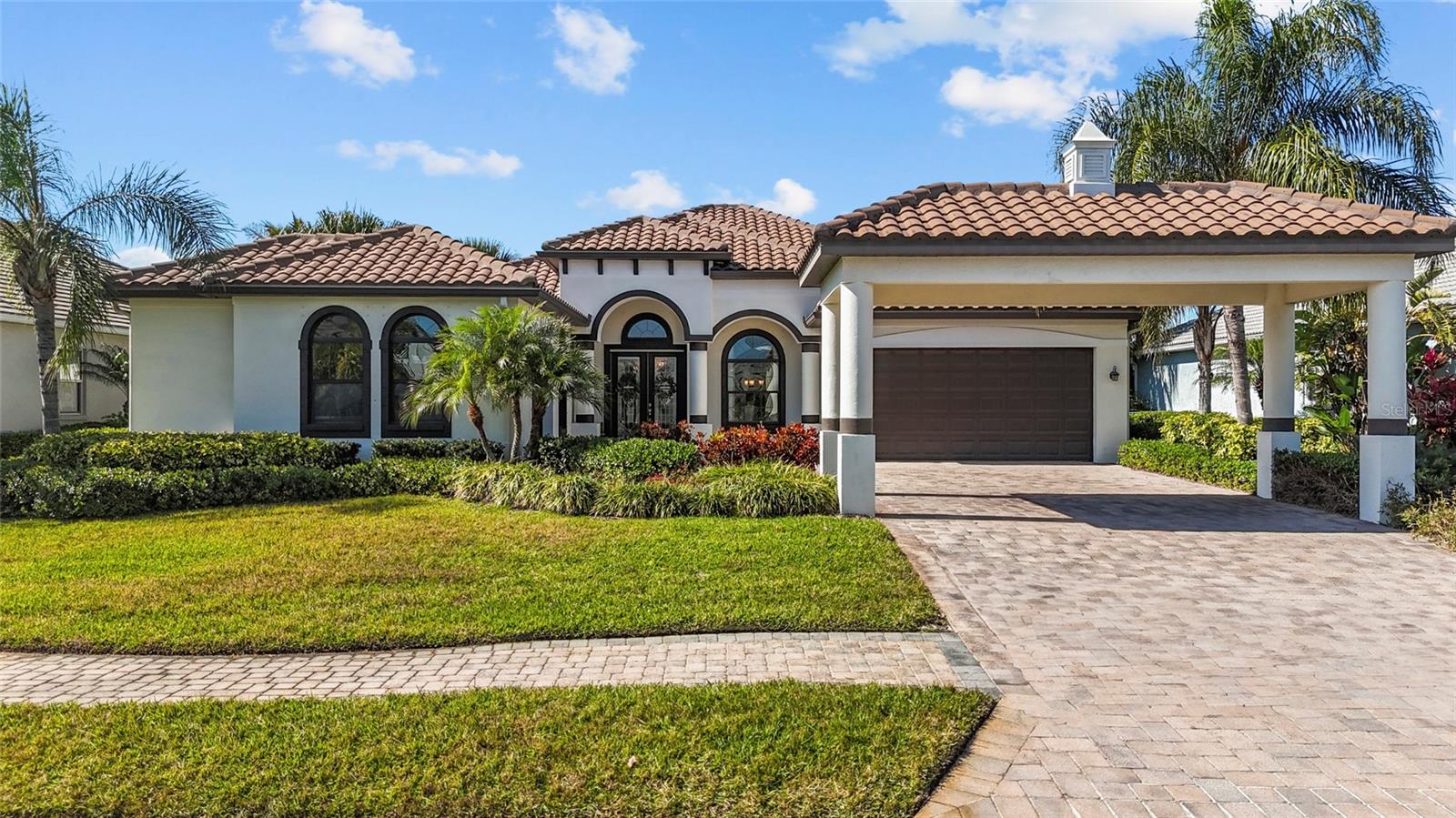 576 Mast Drive, FL