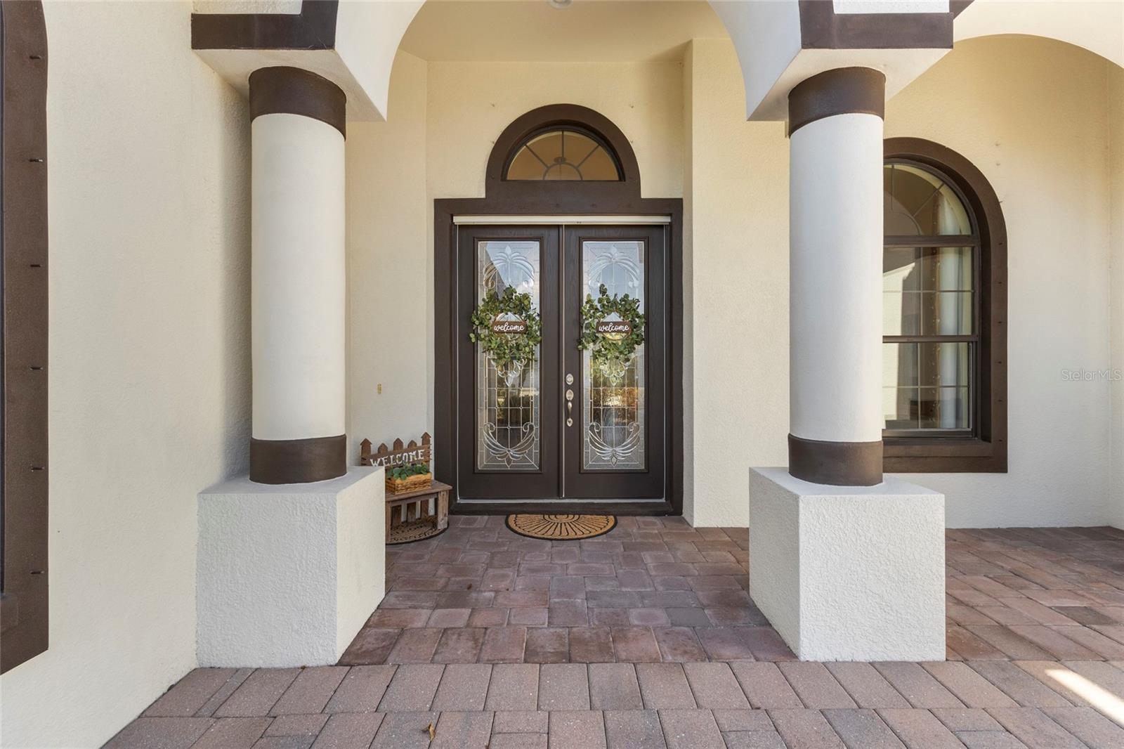 576 Mast Drive, FL