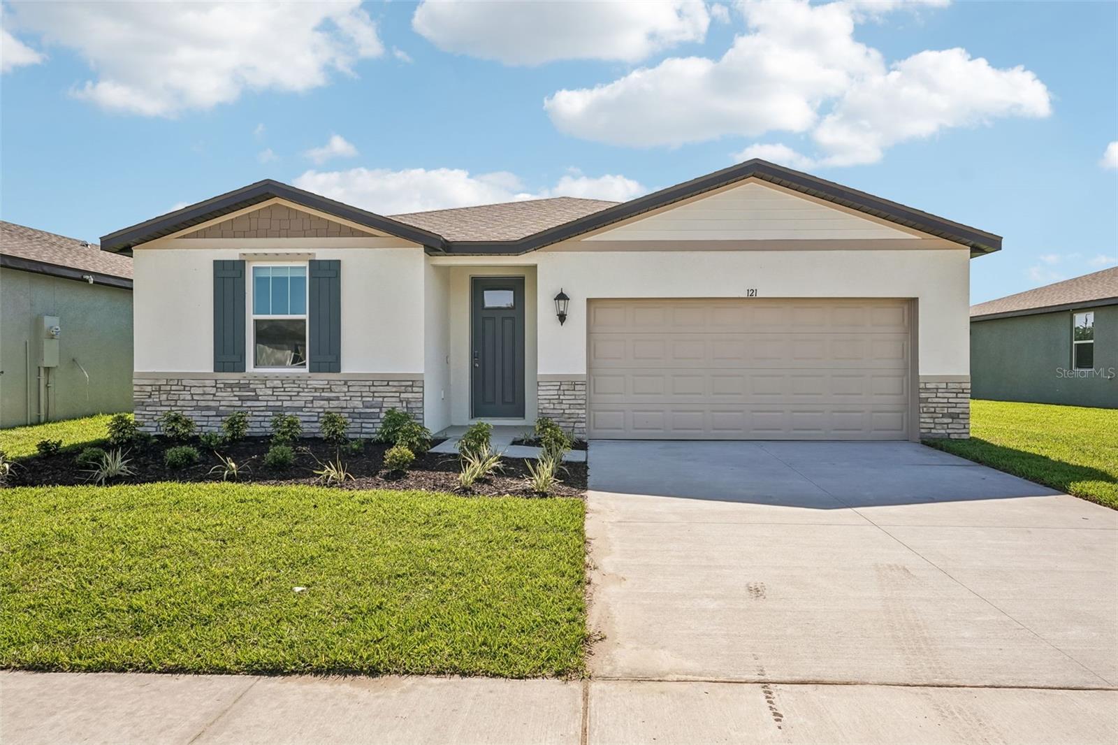 121 Outback Hideaway Ave, FL