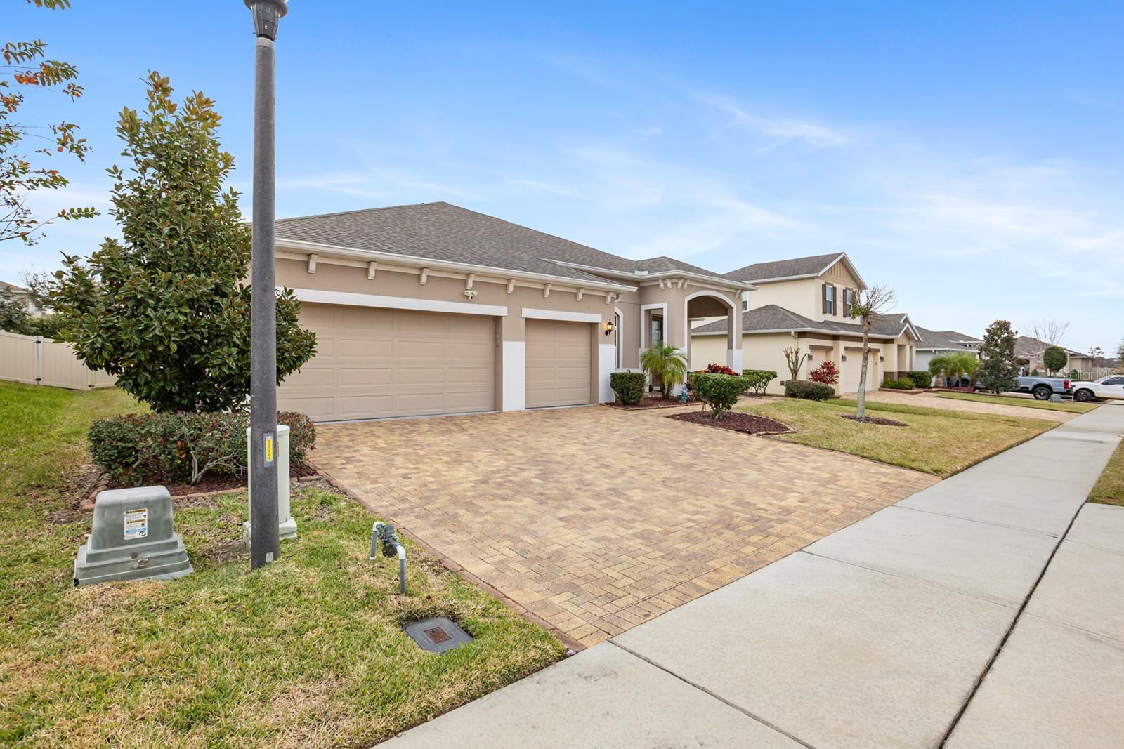 1408 Shira Road, FL