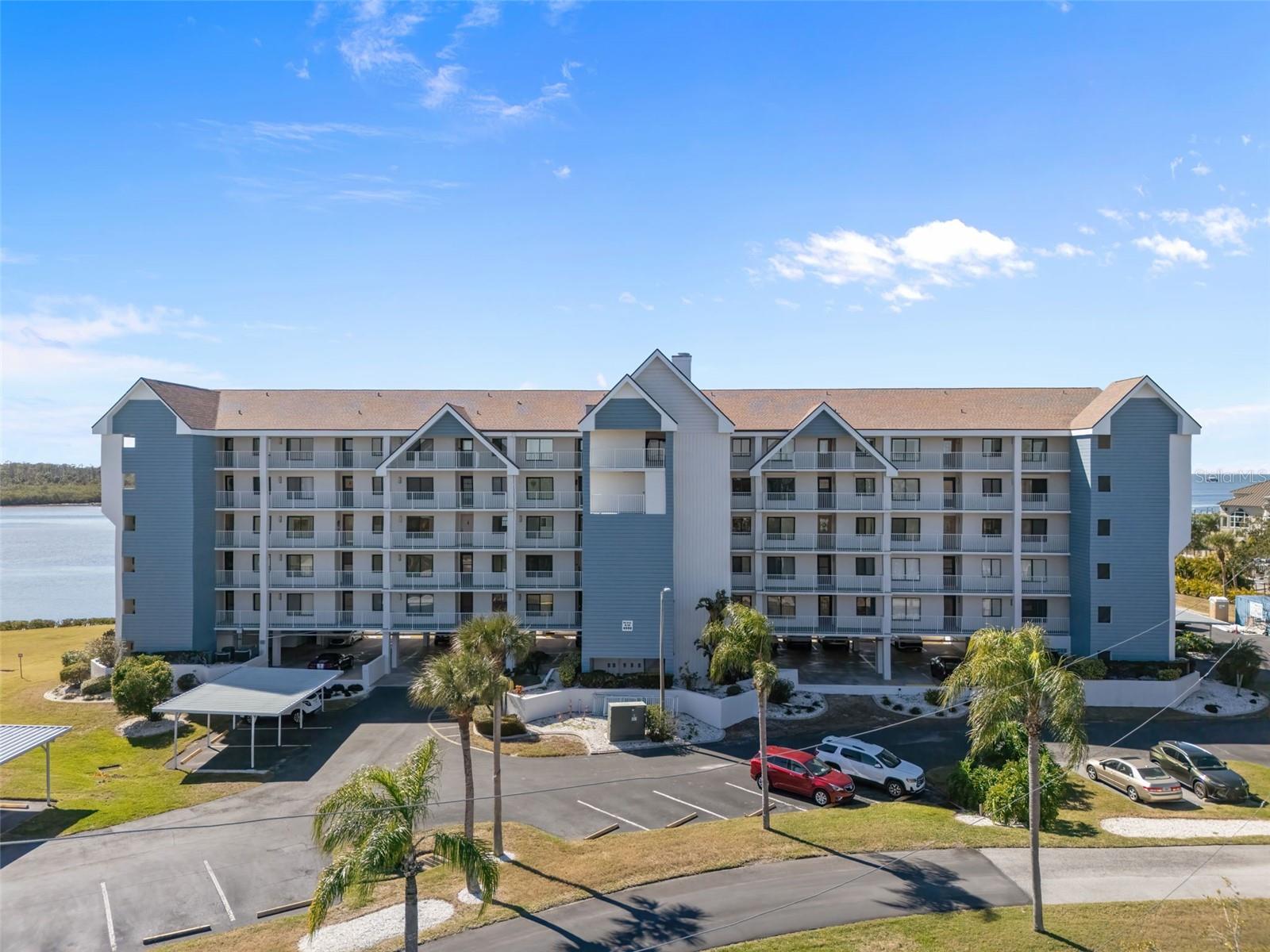 4550 Bay Boulevard, FL