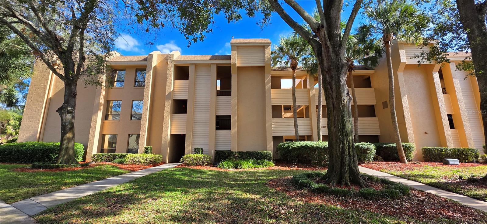 630 Cranes Way, FL