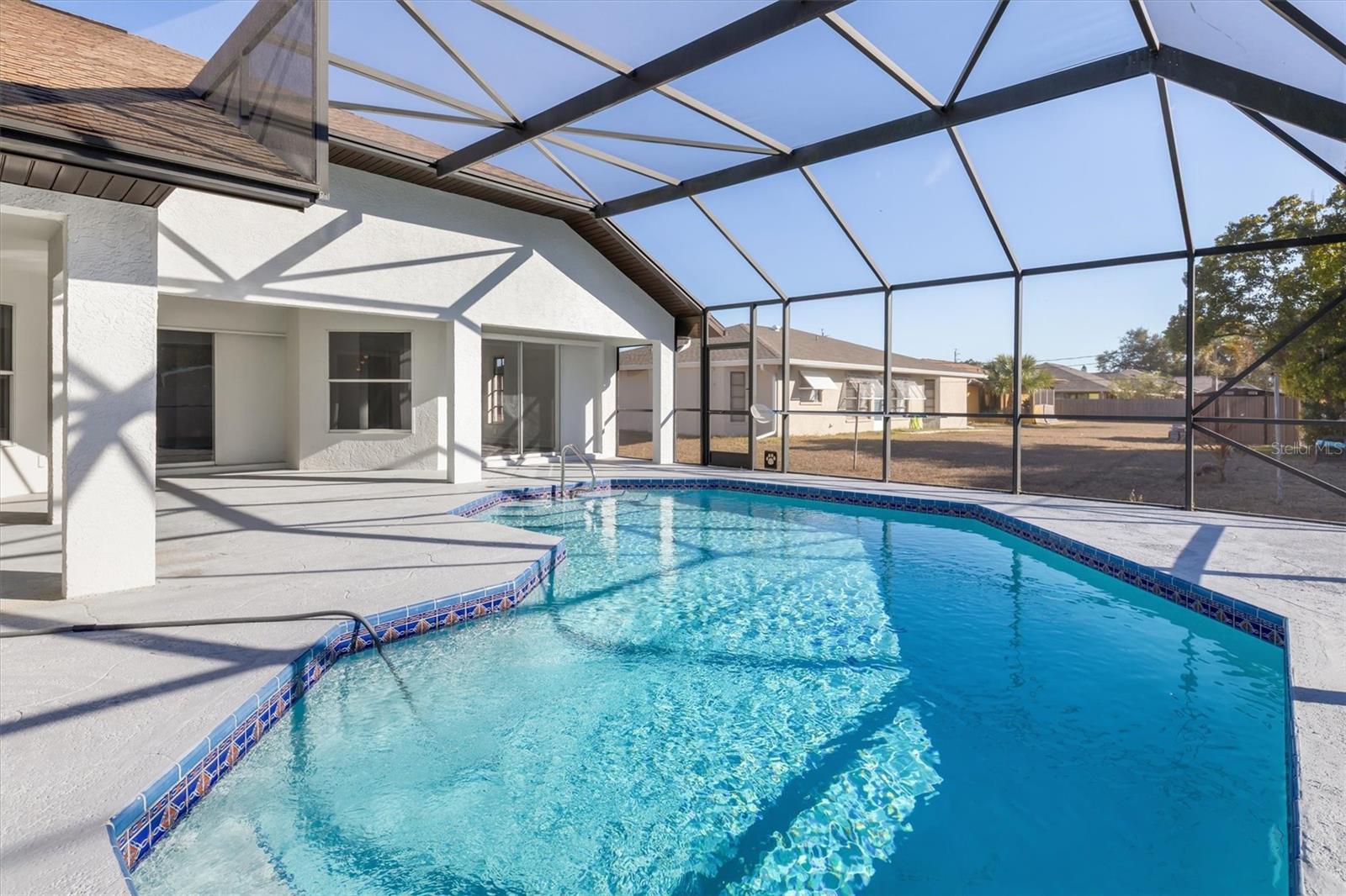 375 Waterside Street, FL