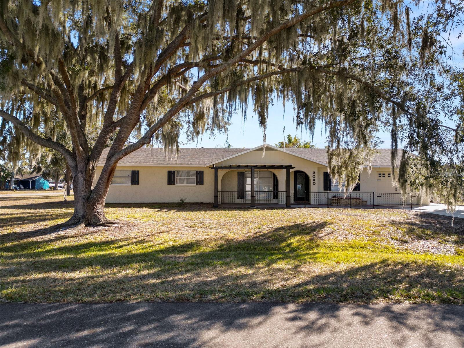 3040 Dove Ln, FL
