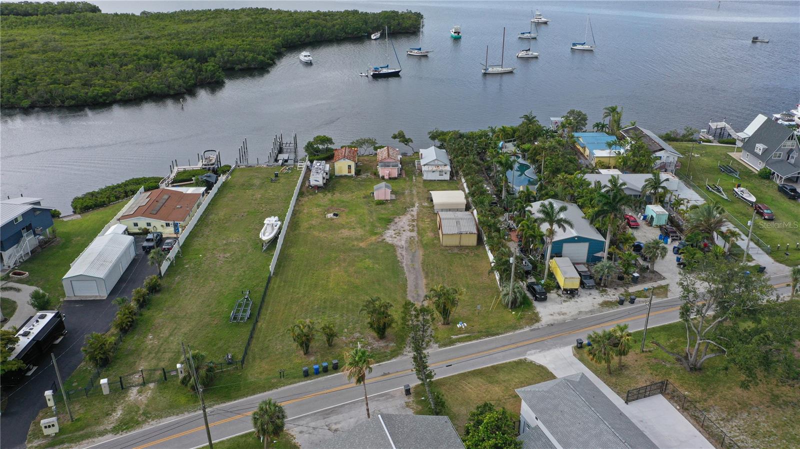 3306 W Shell Point Rd, FL