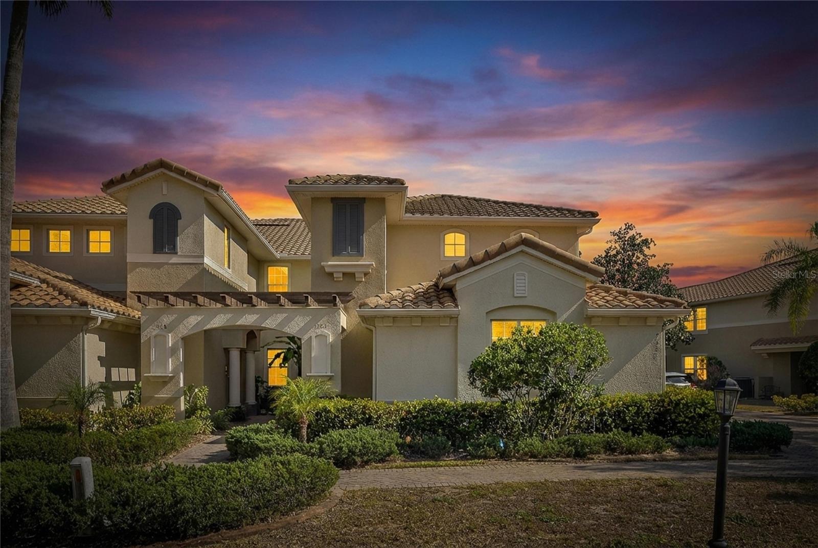 1420 Emerald Dunes Dr, FL