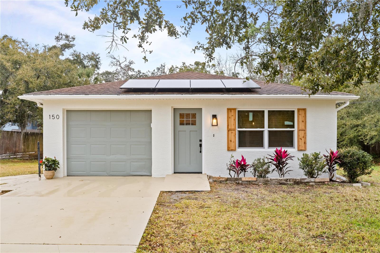 150 Howes St, FL