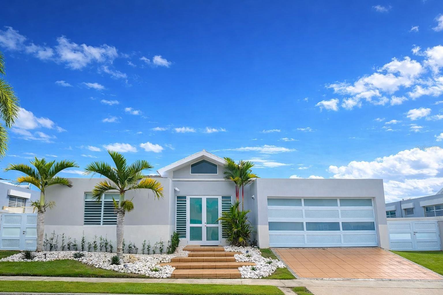 66 Camino Los Cedros, PR