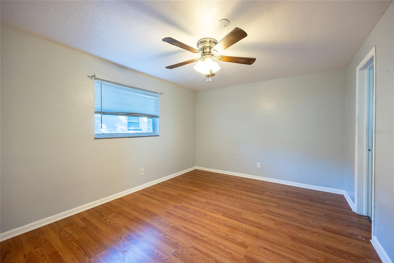 400 Meteor Avenue, FL