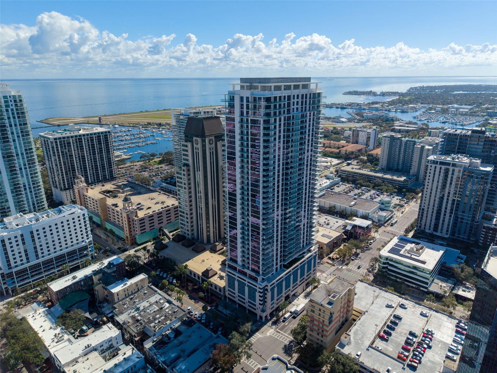 275 1st Ave S #2001, FL