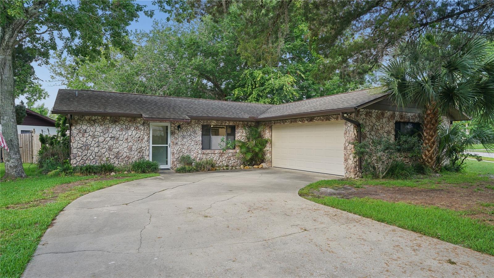 1968 Red Cedar Cir, FL