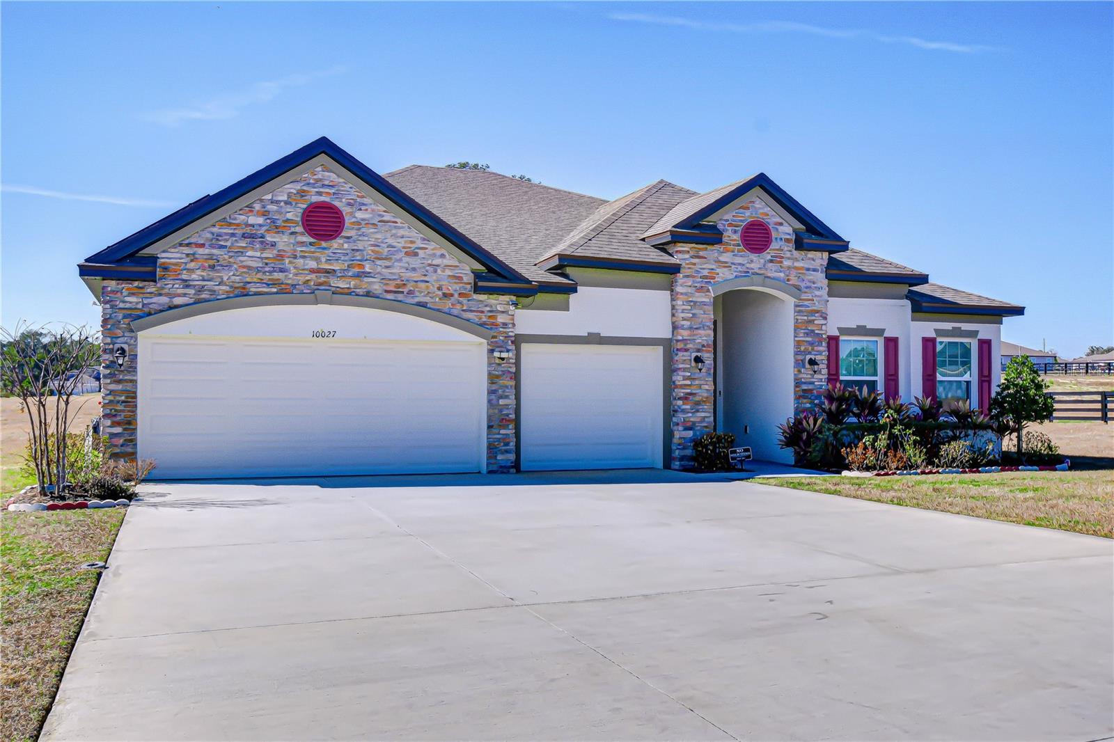 10027 Dolphin Gull Cir, FL