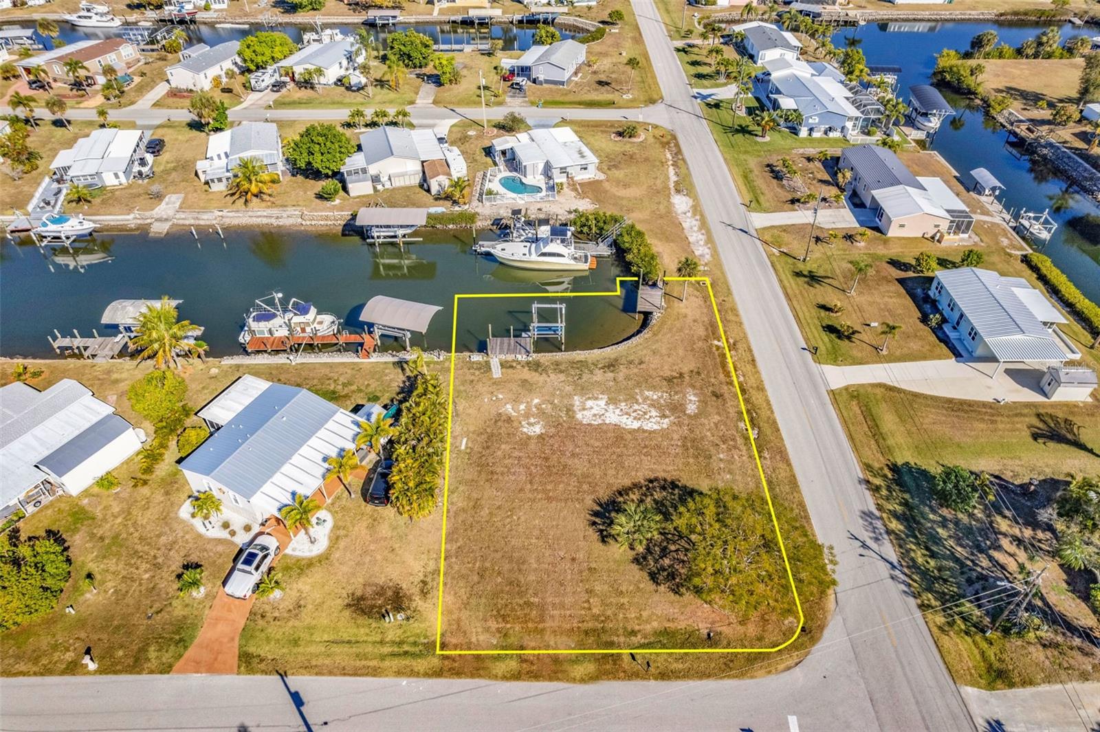 700 Hollyhill Court, FL