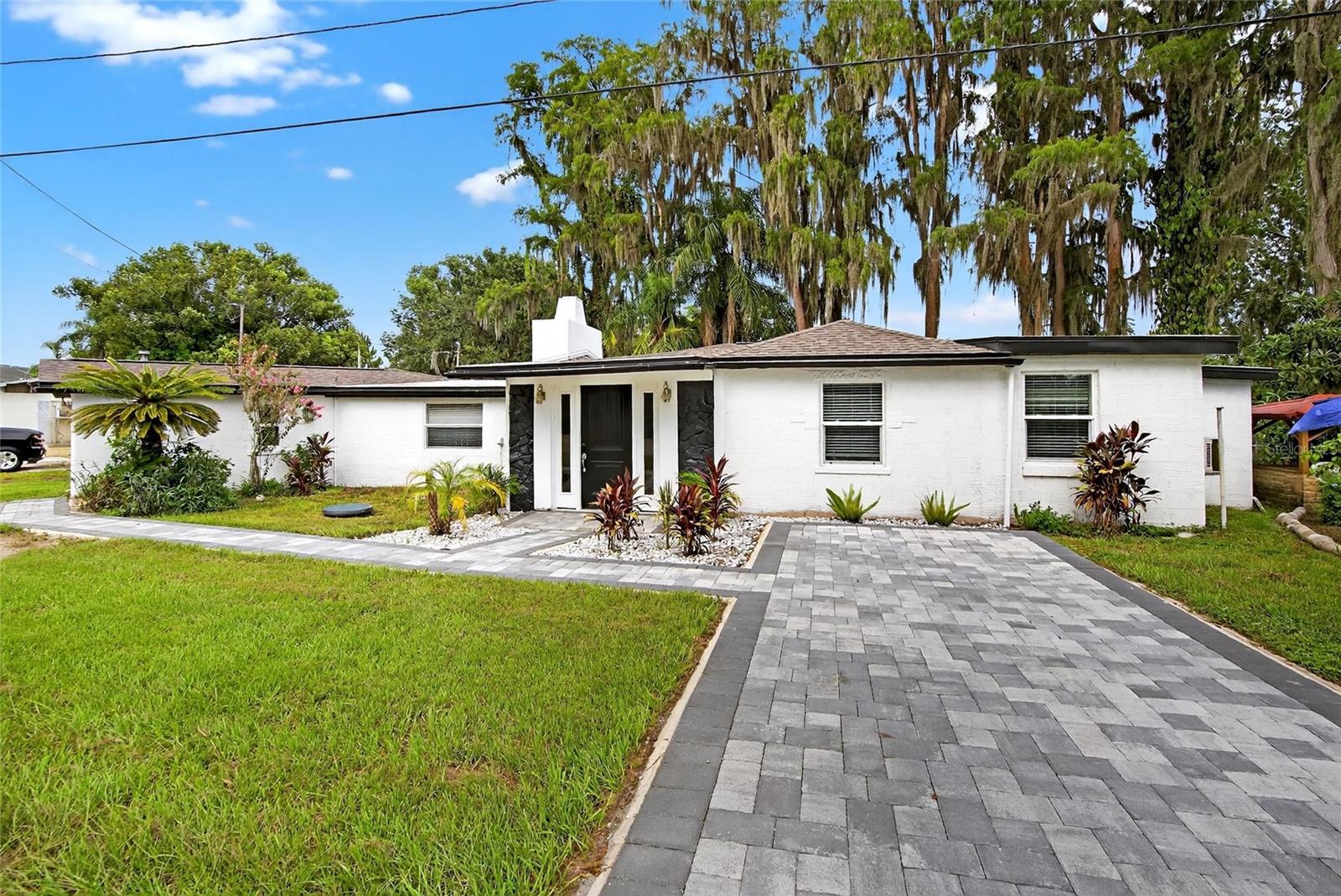 5028 School Road, FL