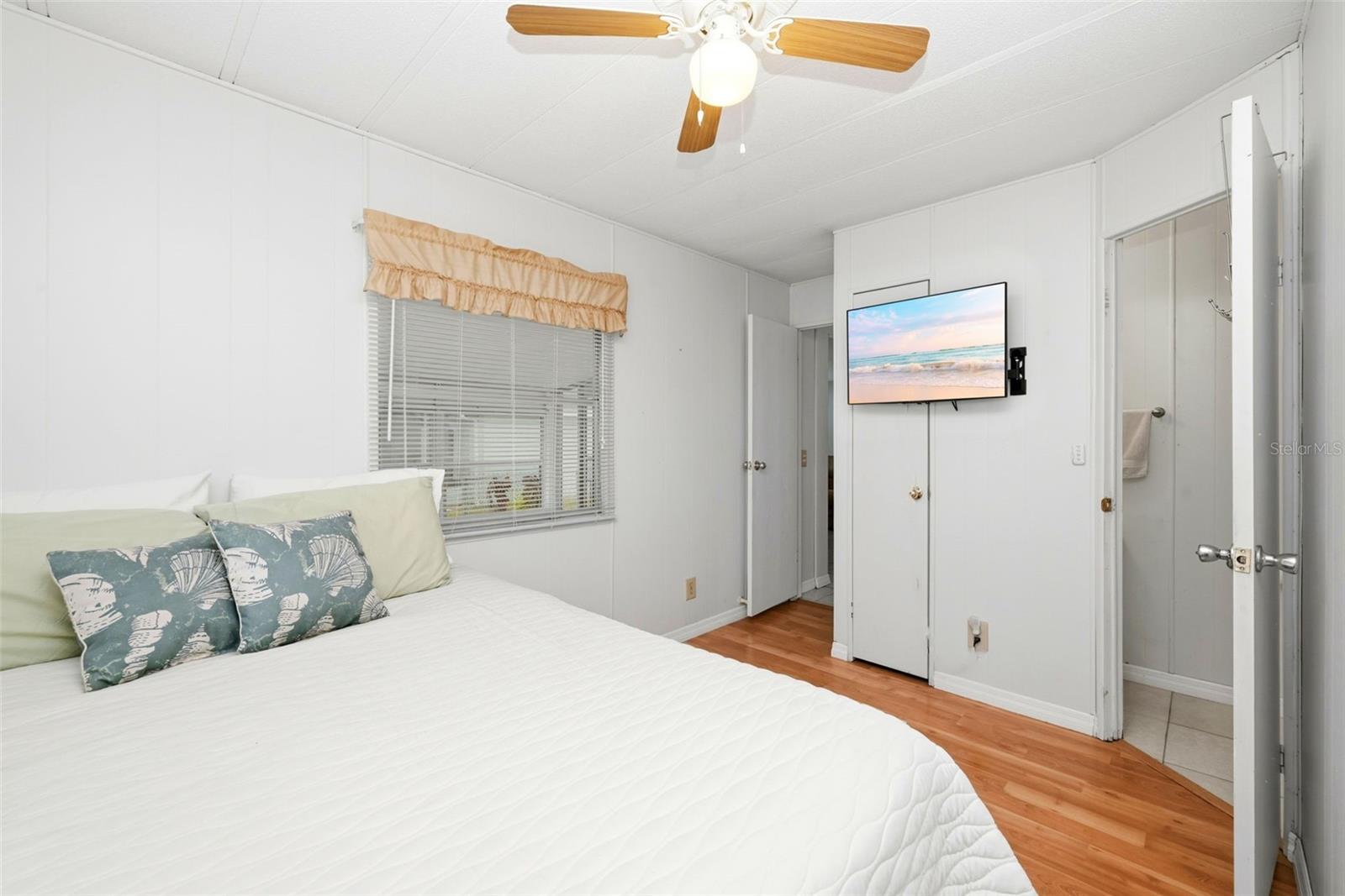 1125 Elkhart Circle, FL