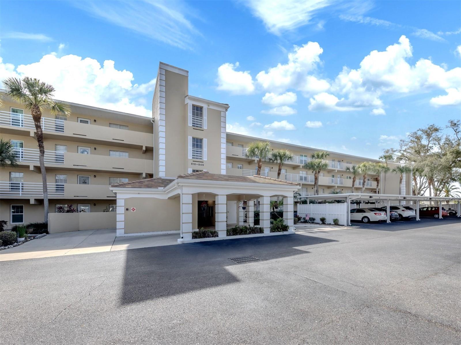 818 Wexford Blvd #818, FL