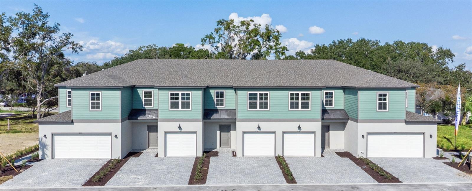2295 Red Pine Ct, FL