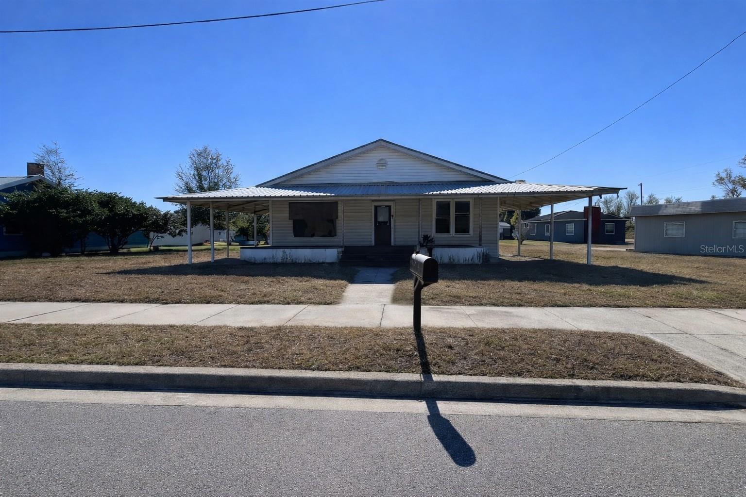 611 Broadway Street, FL