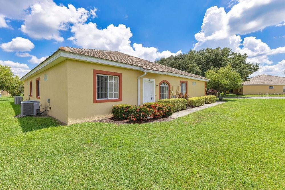 305 Port Pleasant Drive, FL