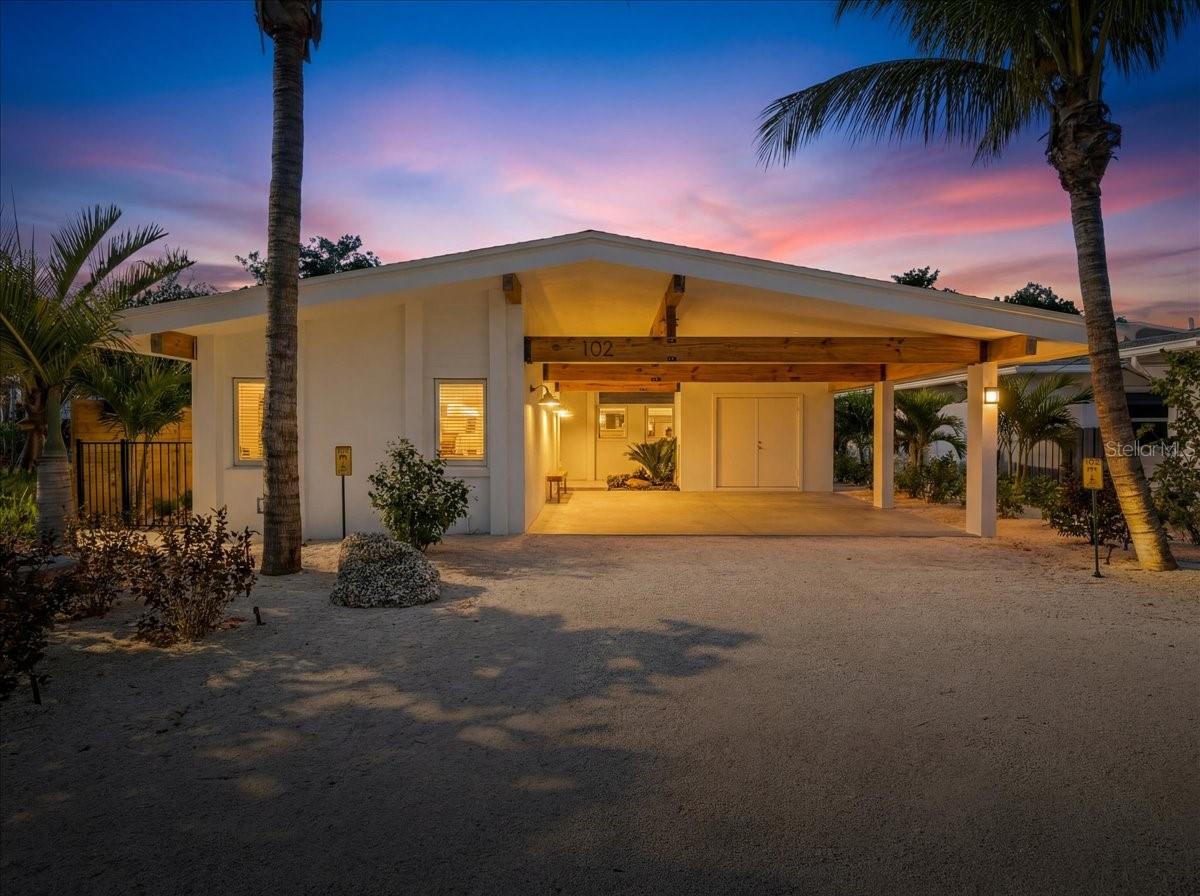 102 Tuna St, FL