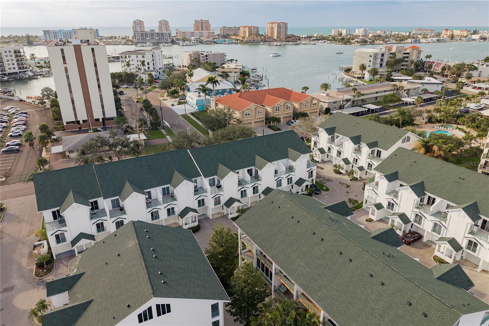 320 Island Way #209, FL
