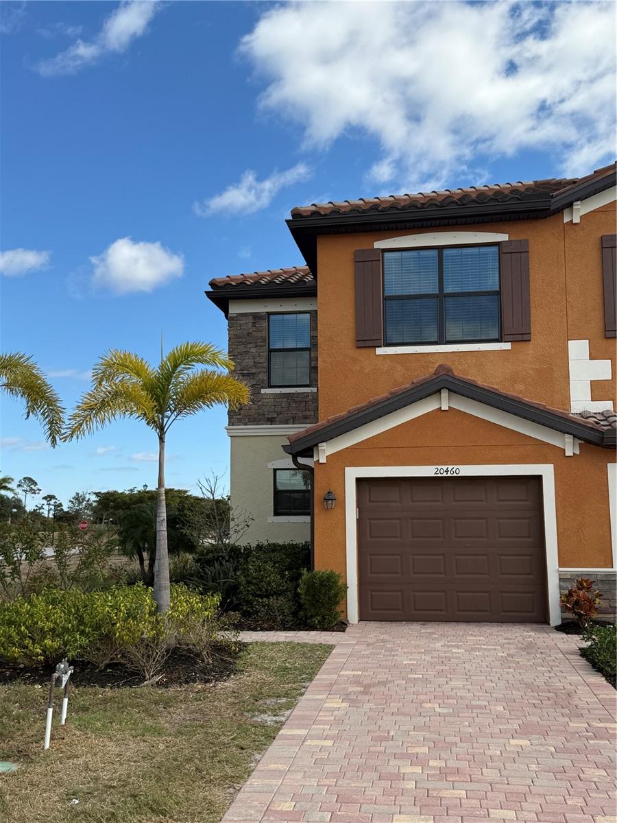 20460 Lagente Circle, FL