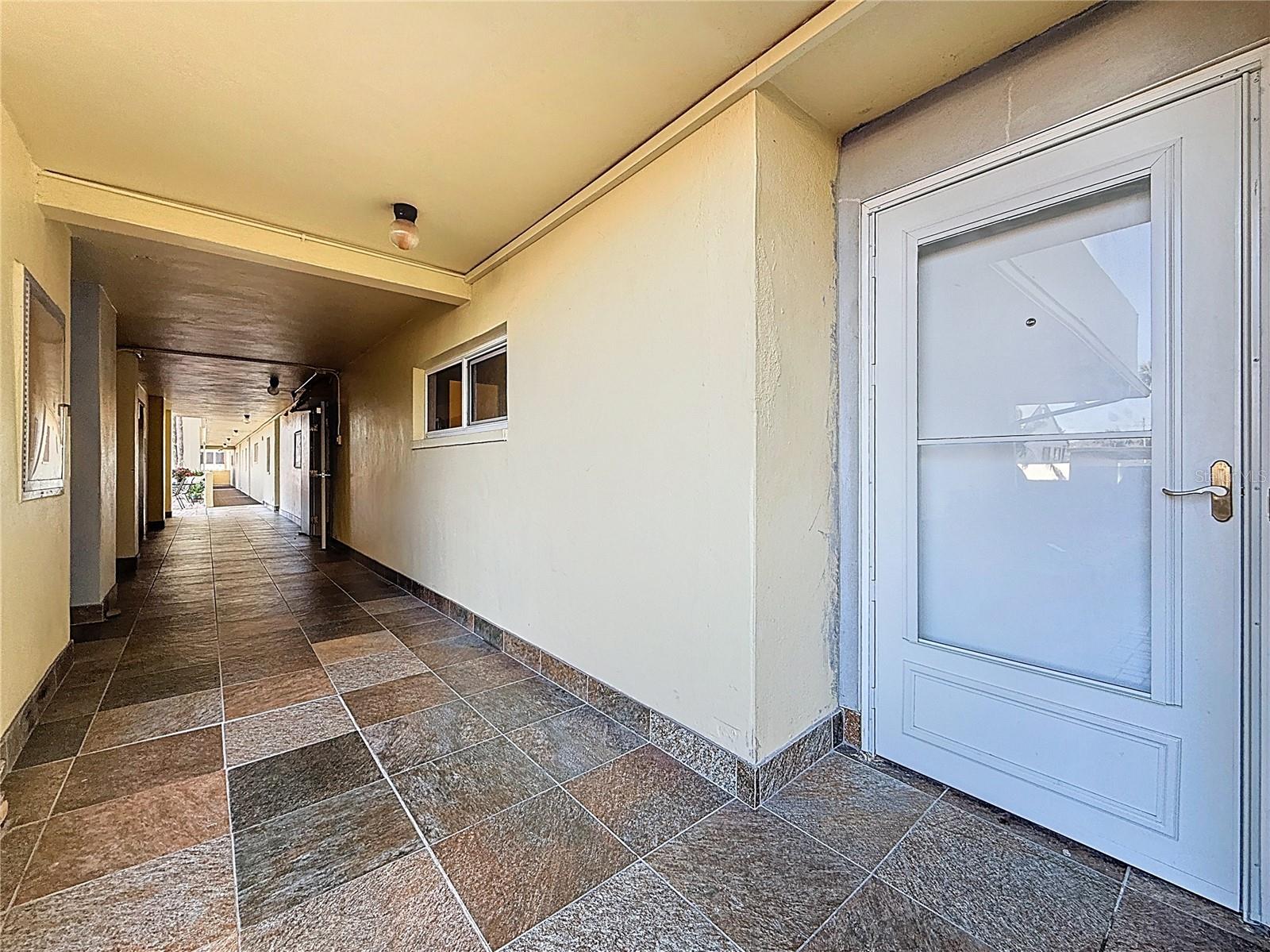 4550 Cove Circle, FL