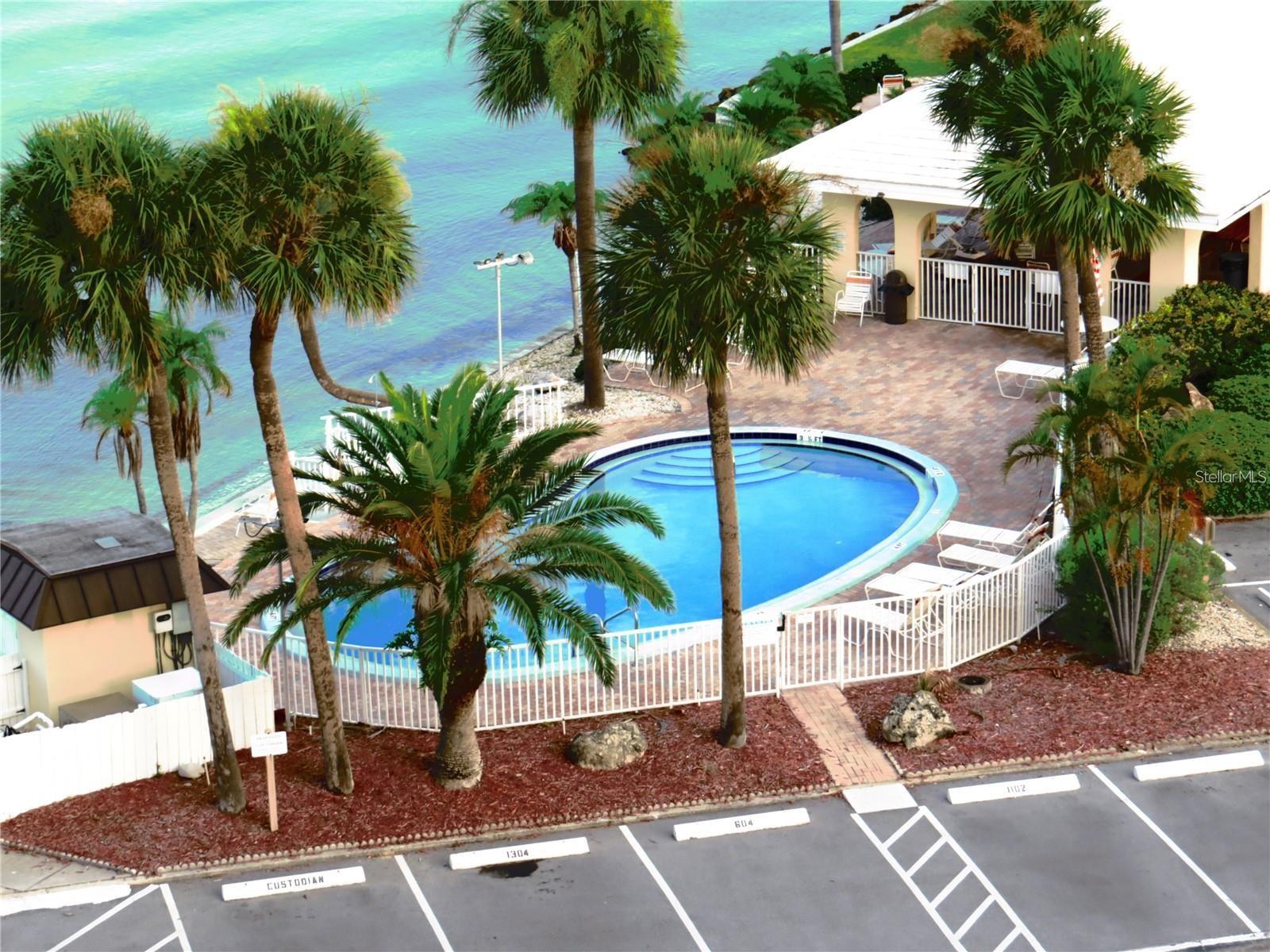4550 Cove Circle, FL