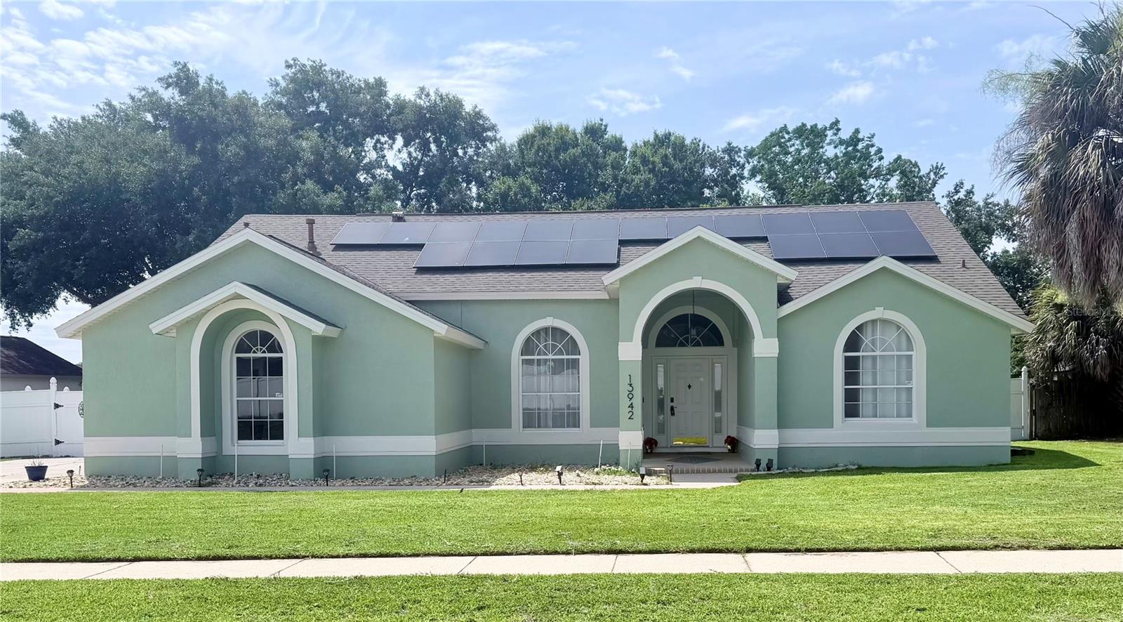 13942 Greater Pines Boulevard, FL