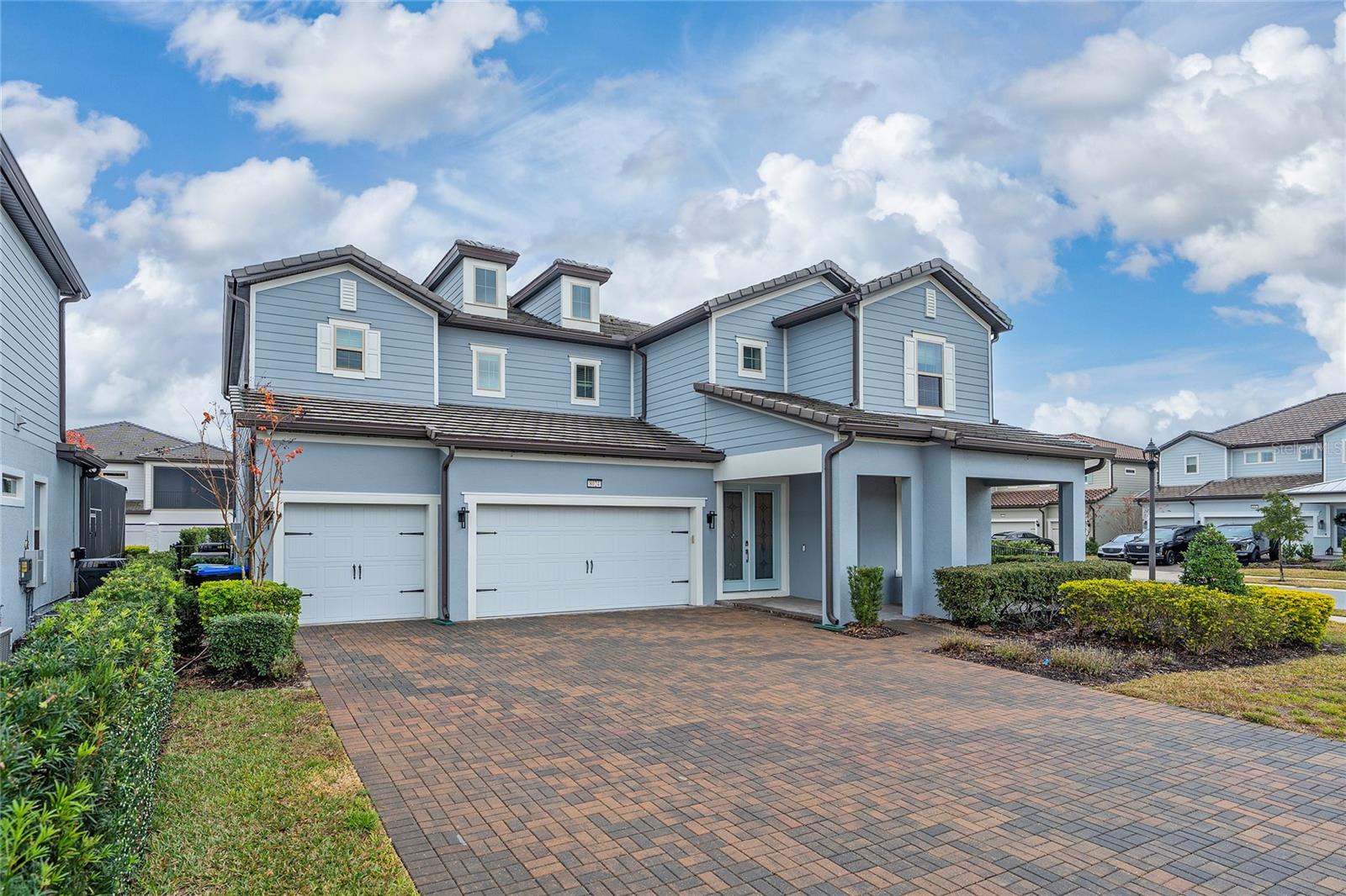 8024 Leaf Grove Circle Circle, FL