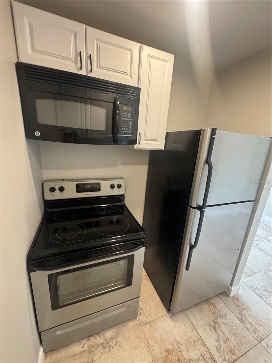24862 Us Highway 19, FL