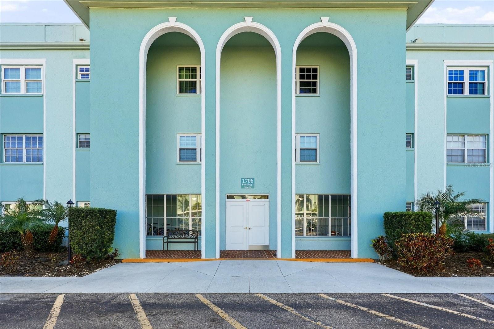 1706 Belleair Forest Dr #128, FL