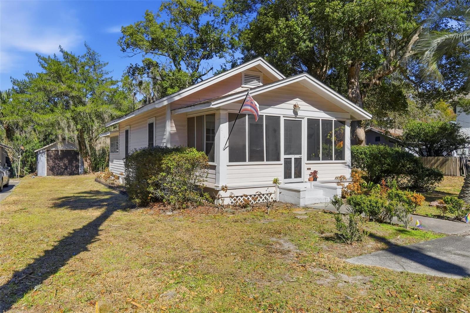 319 University Avenue, FL