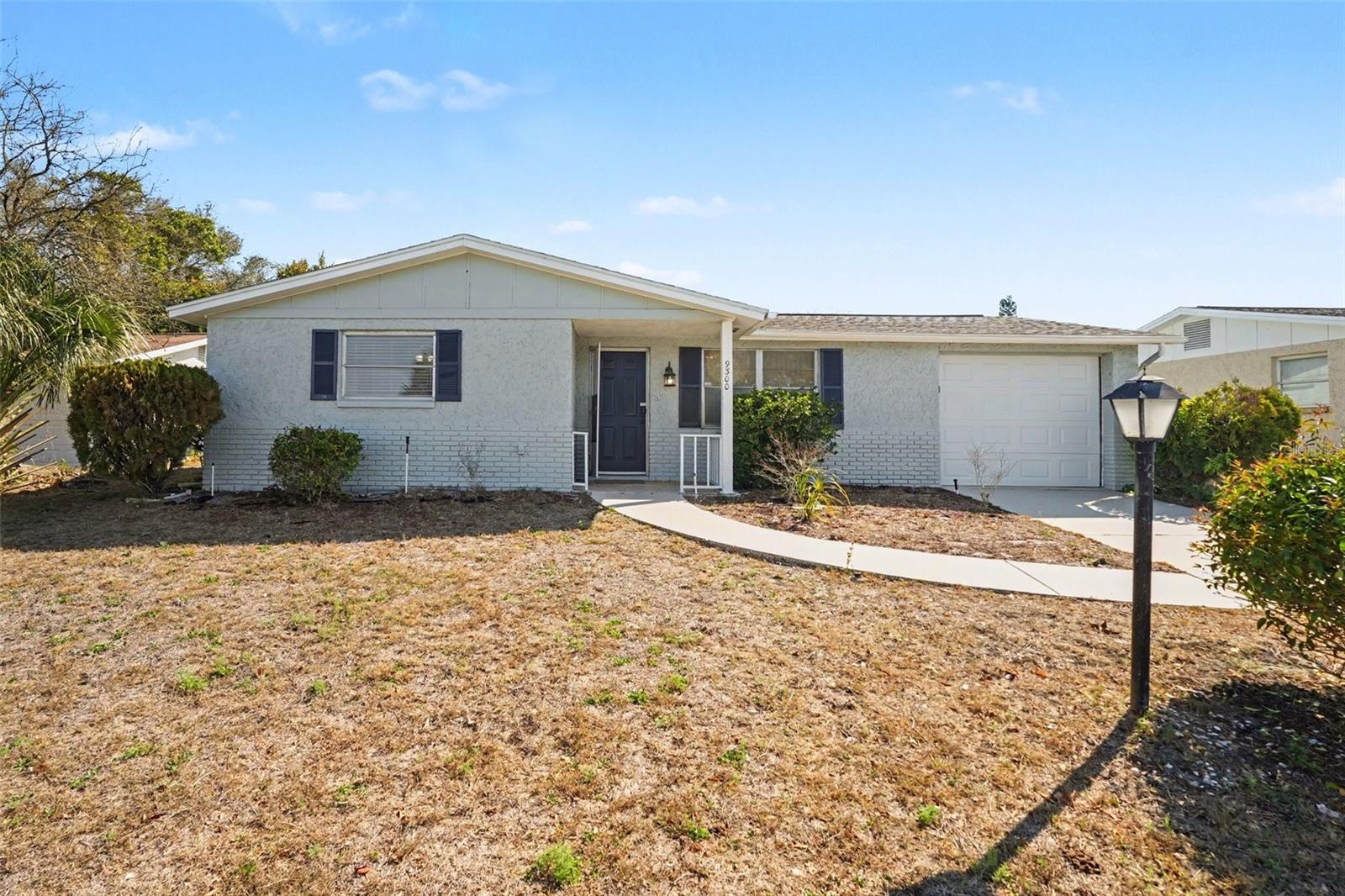 9300 W Cochise Ln, FL
