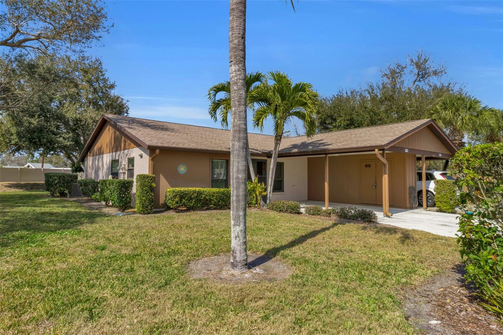 1700 Curry Trail, FL