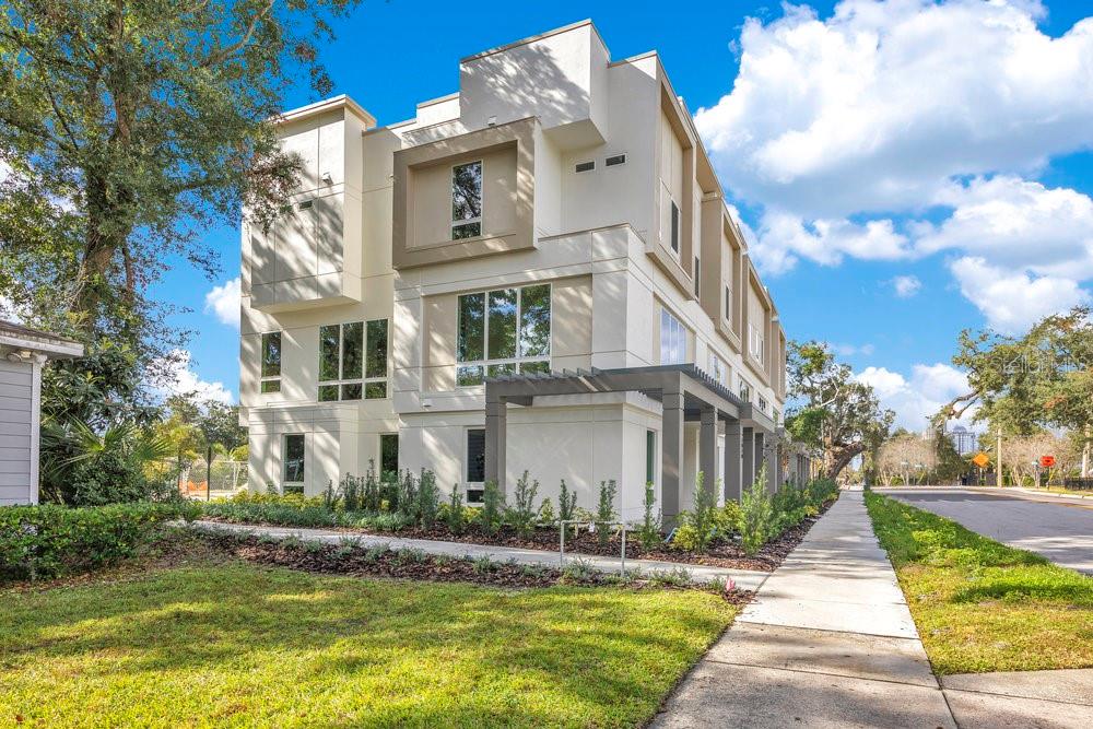 1010 Robinson Street, FL