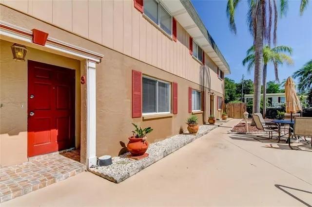 300 6th Street, FL