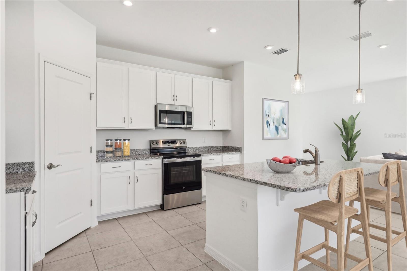 877 Castleford Avenue, FL