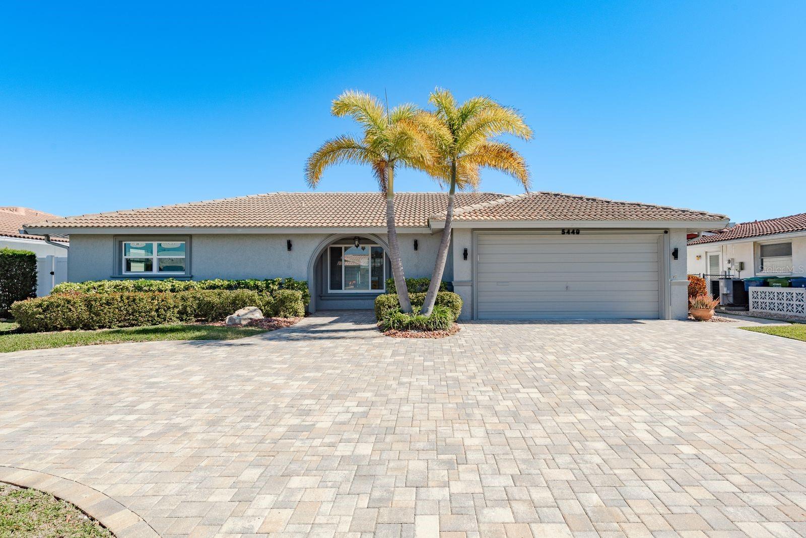 5440 Leeward Ln, FL