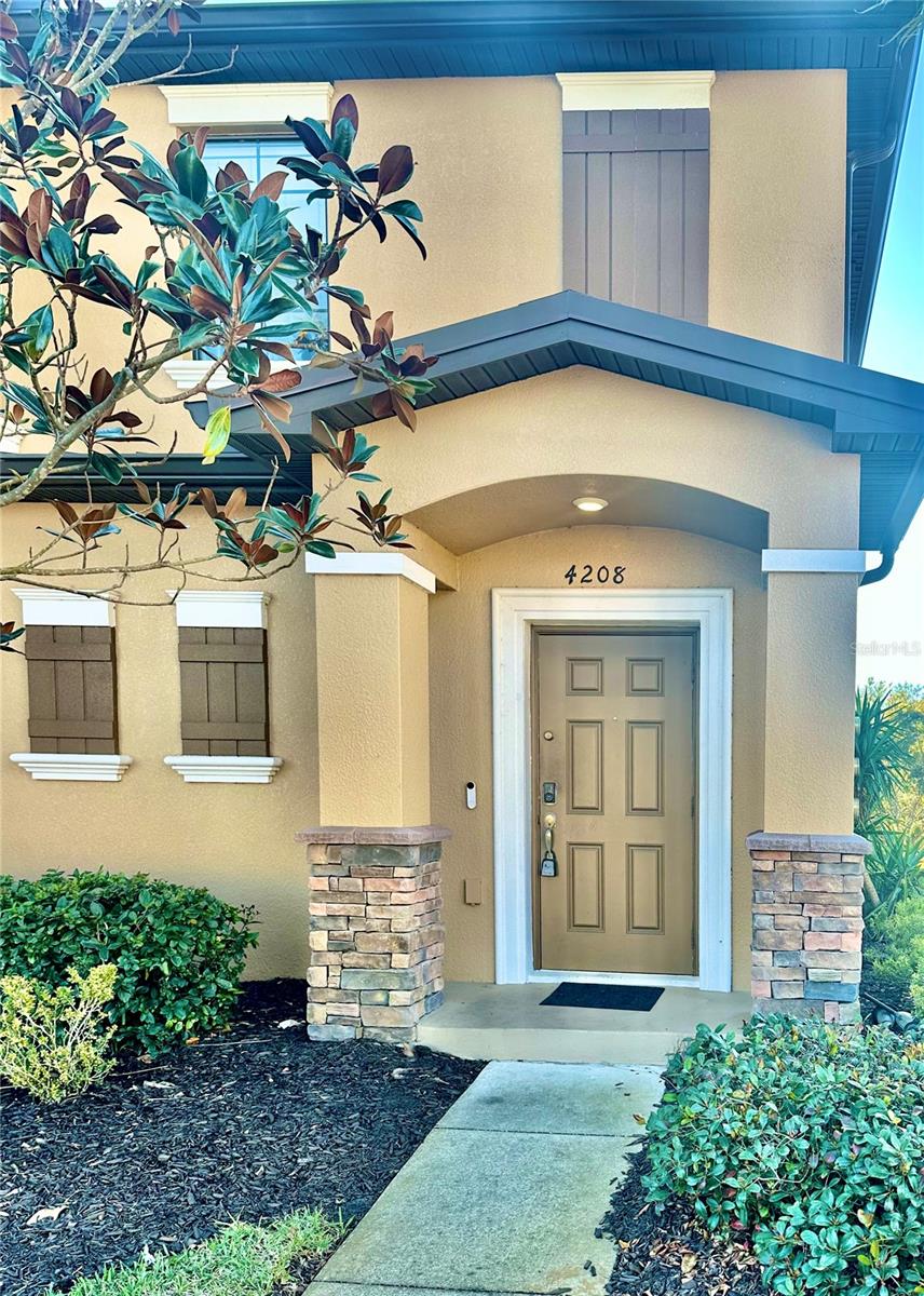 4208 Fennwood Court, FL