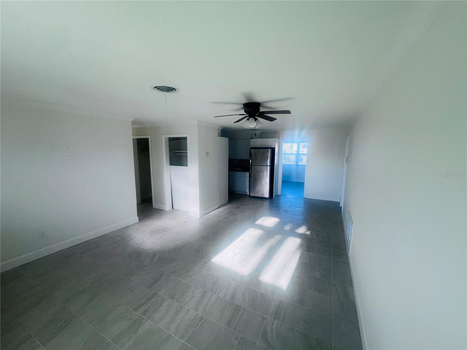 323 Scotland Drive, FL